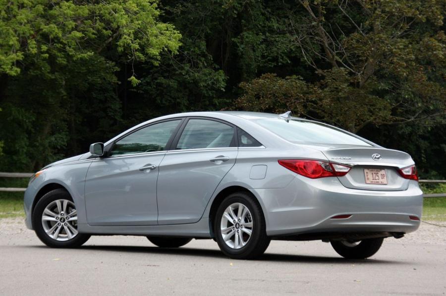  Hyundai Sonata GLS 2011 года  (фото 40 из 41)